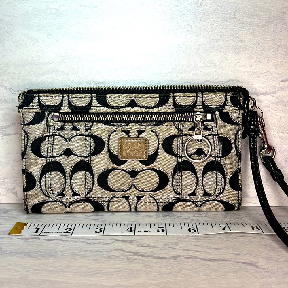 Coach wallet/wristlet
